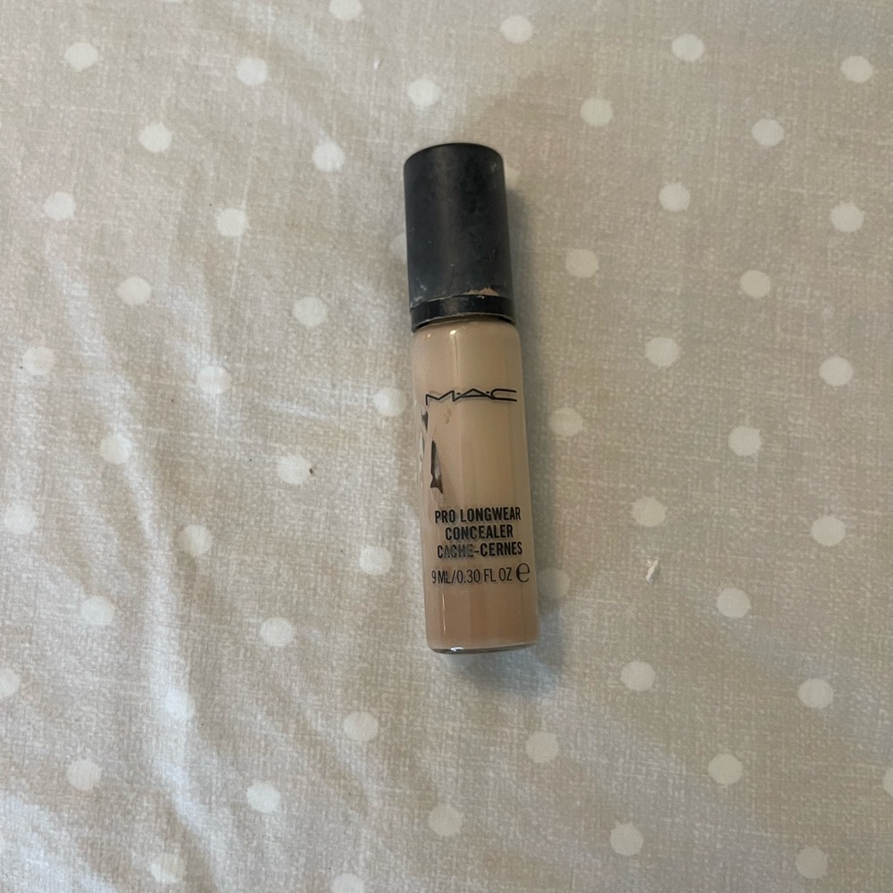 Mac makeup bundle - Picture 7 of 10